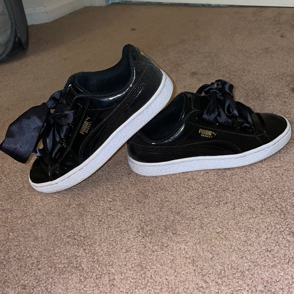 Puma black patent sneaker with satin laces